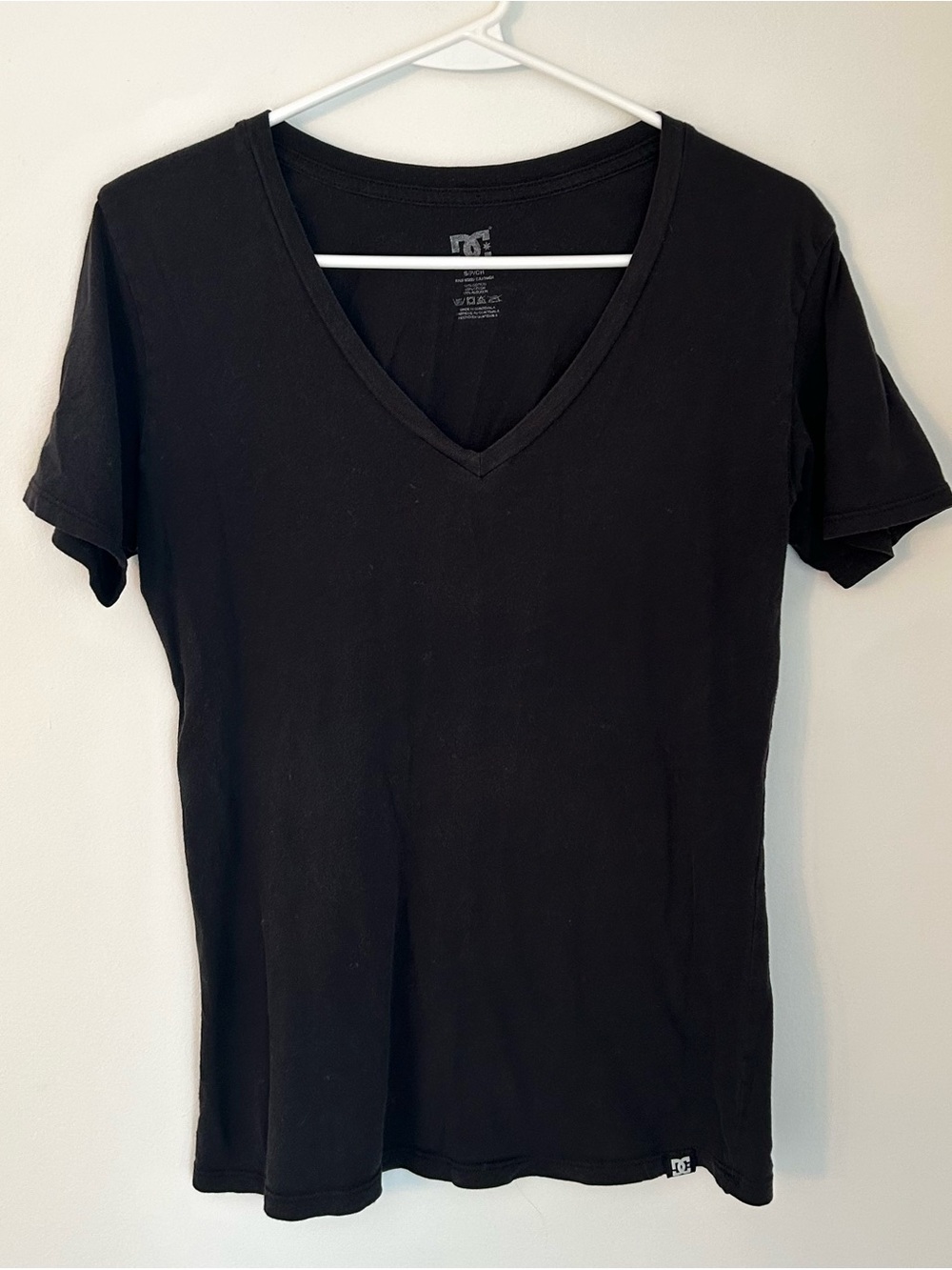 DC Women's Black V-Neck T-shirt